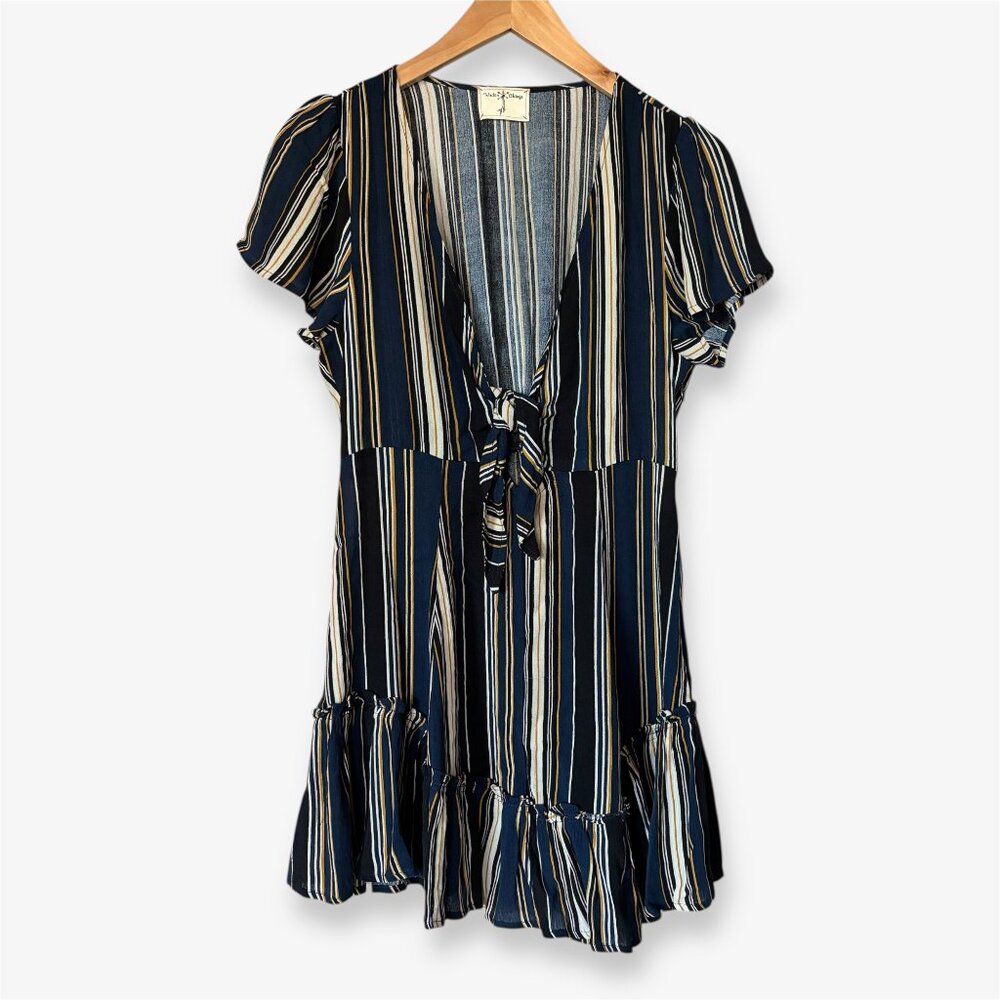 Winds of Change Striped Tie Front Flutter Sleeve Ruffle Mini Dress Womens Small